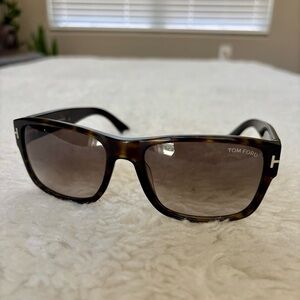 Tom Ford TF 445 52B Brown/Black Tortoise Gradient Unisex Sunglasses